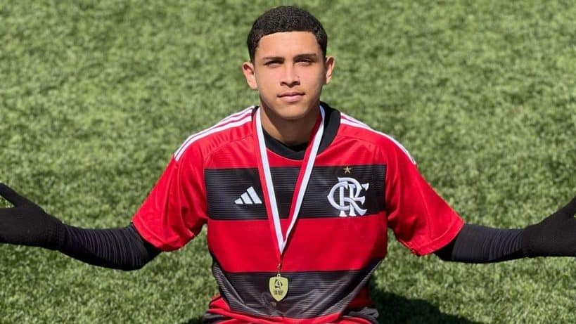 Ex-Ceará assina contrato com o Flamengo