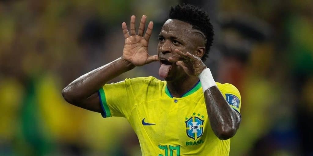 RECORDE! Vinícius Júnior alcança marca expressiva na internet; confira