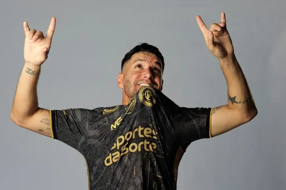 “Fala, Resenha”, ex-Fluminense e ídolo do clube deixa a aposentadoria