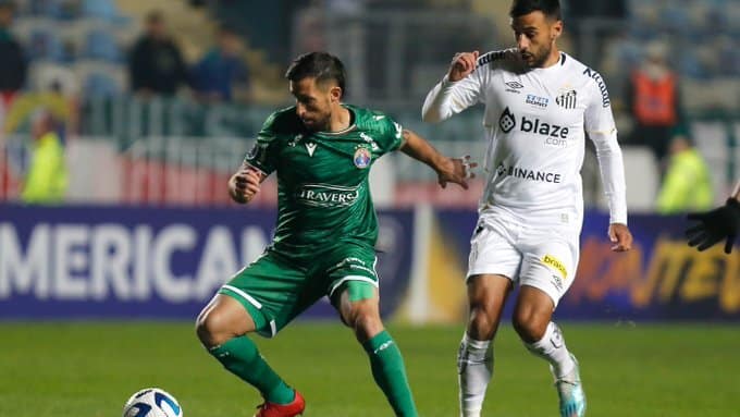 Não gostou! Jogador do Santos detona arbitragem após derrota na Copa Sul-Americana