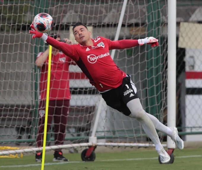 Afastado! São Paulo define futuro de jogador após indisciplina