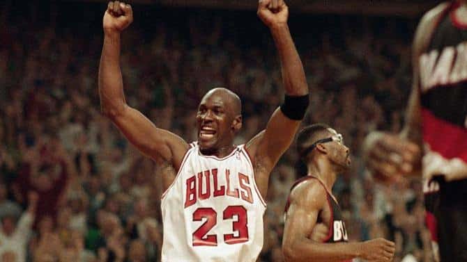 Cantor brasileiro revela amizade e diz que aconselhou Michael Jordan sobre marca ‘Air’