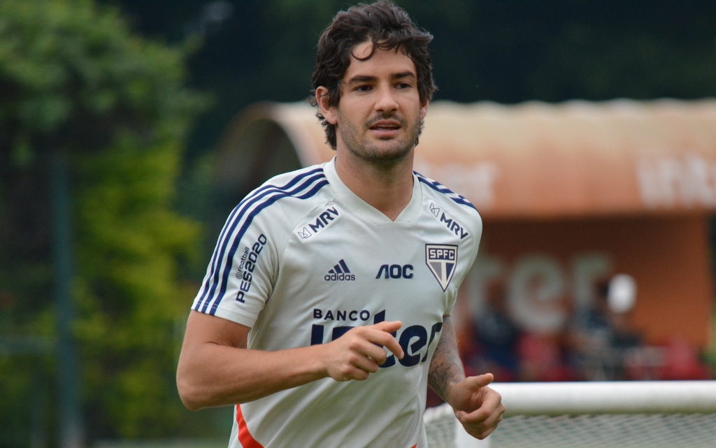 Alexandre Pato volta a marcar pelo São Paulo após três anos