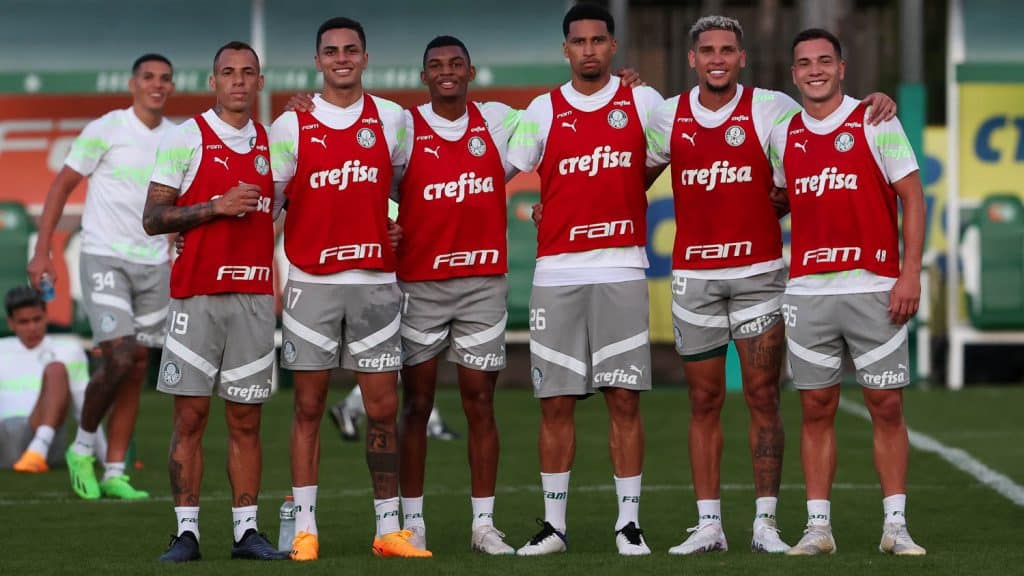 Foto: (Divulgação/Cesar Greco/Palmeiras) - Marcos Rocha apontou quem é o jogador mais folgado do Palmeiras