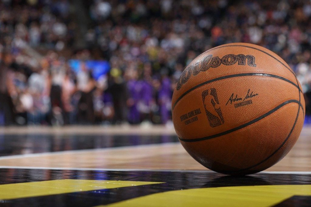 PREPARE O CONTROLE! NBA 23/24 vai mudar esquema de transmissão no Brasil