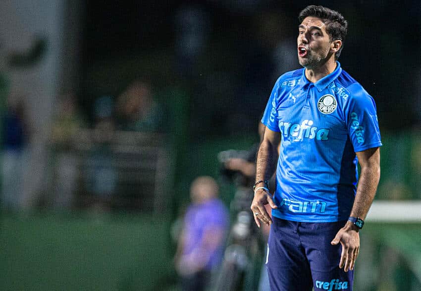 RIVAL DA ARBITRAGEM! Árbitro de Copa é o que mais “pega no pé” de Abel Ferreira