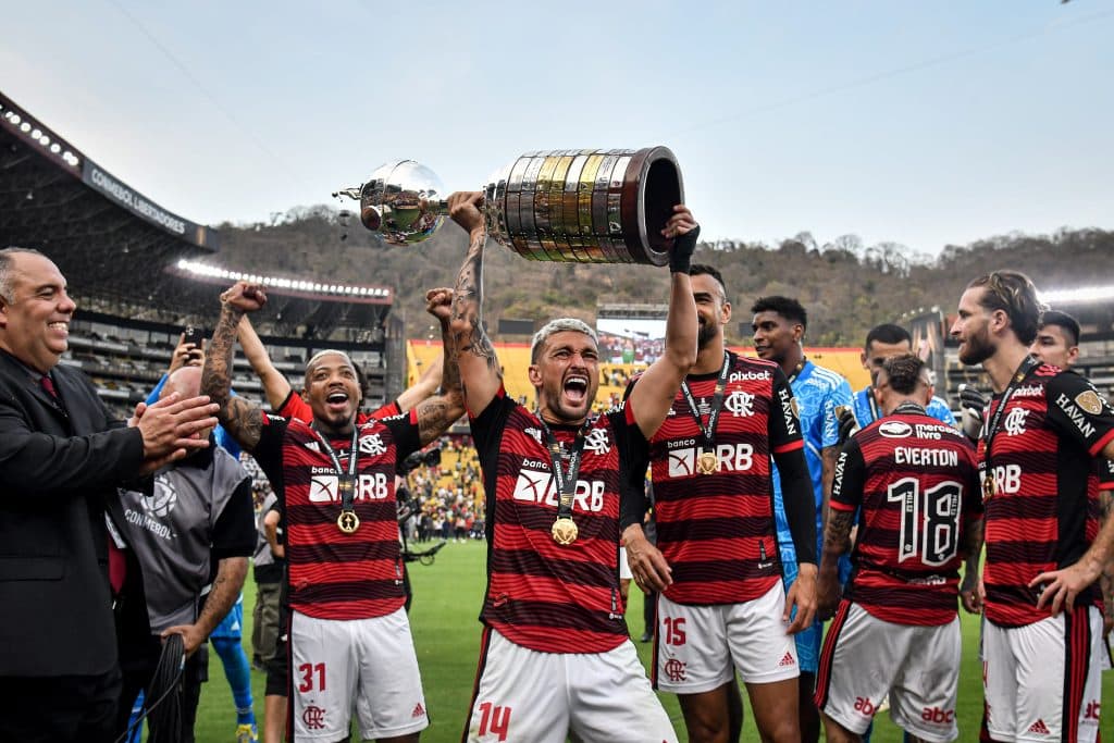 EM BRASILEIRO NO G5! IFFHS atualiza 50 melhores clubes do mundo com Brasil na lista