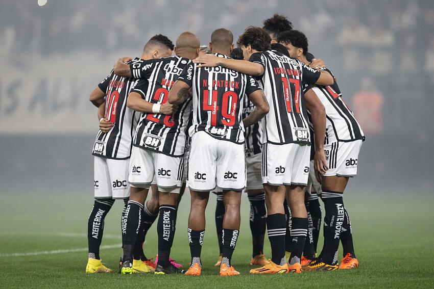 ZOOU! Atlético Mineiro tira sarro ao vivo nas redes sociais após vencer o Cruzeiro