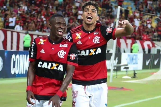 NÃO FOI SÓ CONTRA SENEGAL! Reveja outros gols combinados entre Lucas Paquetá e Vini Jr, mas pelo Flamengo