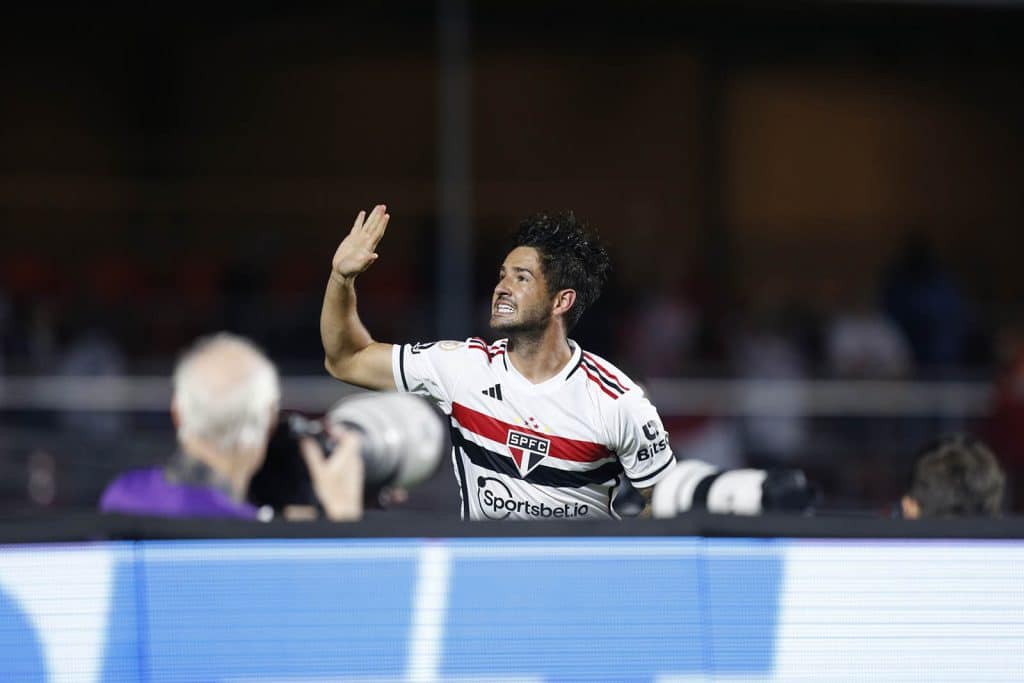 Foto: (Divulgação/Paulo Pinto/saopaulofc.net) - Alexandre Pato teve seu nome envolvido em uma polêmica na web