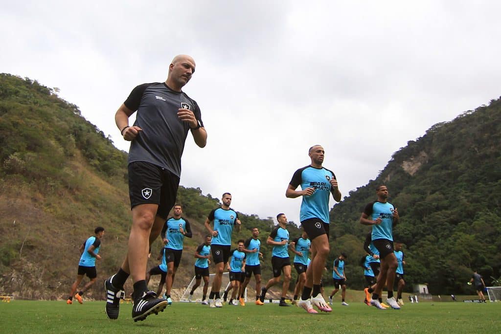 Foto: (Divulgação/Vitor Silva/Botafogo) - O Botafogo virou notícia no jornal As
