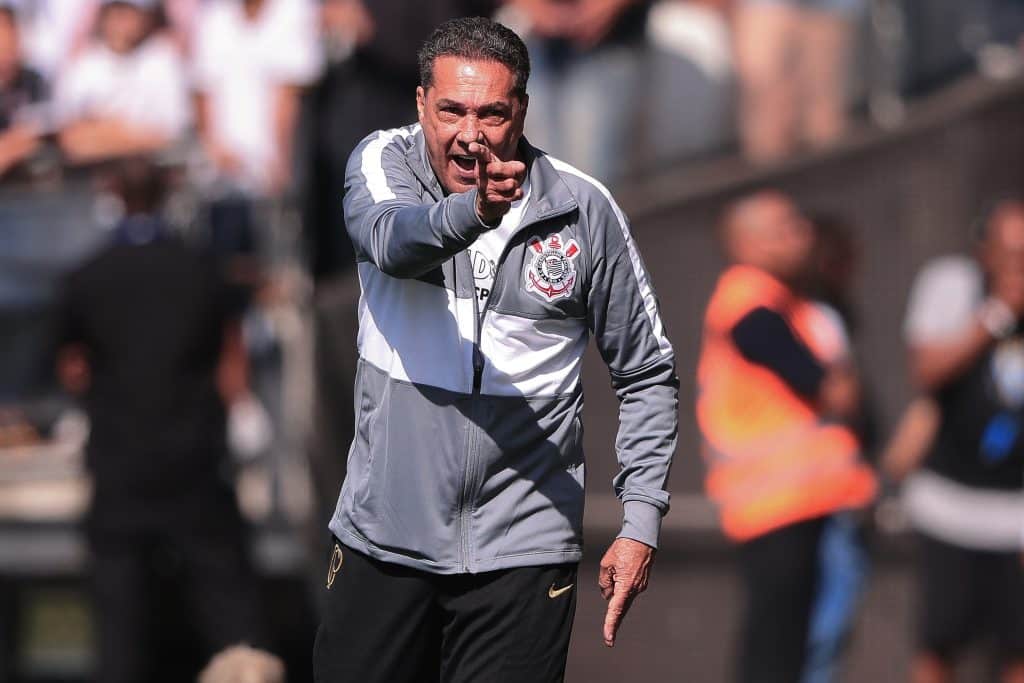 Inacreditável, ele disse isso mesmo: Vanderlei Luxemburgo ‘apronta’ em coletiva do Corinthians