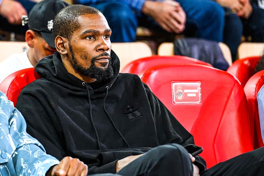 TODO MUNDO USA! Kevin Durant faz revelação inusitada durante entrevista