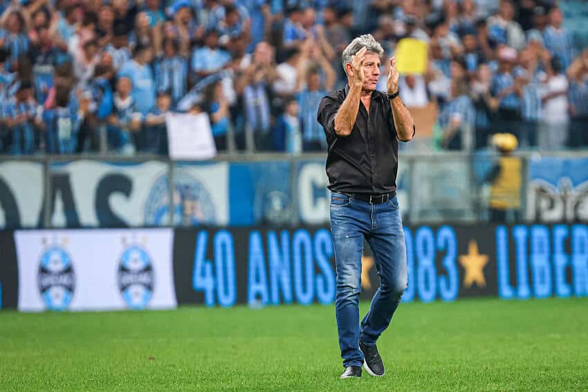 É LISO DEMAIS! Grêmio pode anunciar atacante de velocidade pedido por Renato