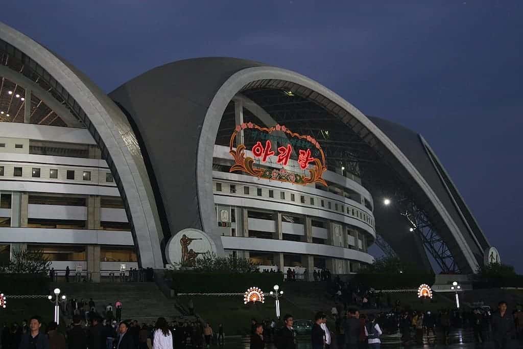 Qual o maior estádio do mundo?