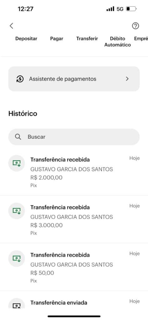 Jogador do Palmeiras é flagrado saindo com travesti