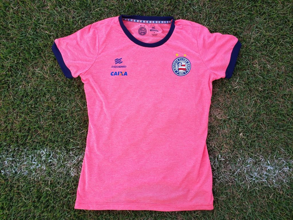 "Clima de Barbie"; relembre times brasileiros que já tiveram camisa rosa