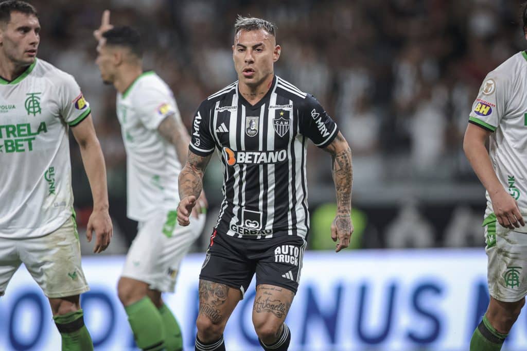 Situação de Eduardo Vargas no Atlético-MG ‘azeda’ e polêmica chega ao Chile