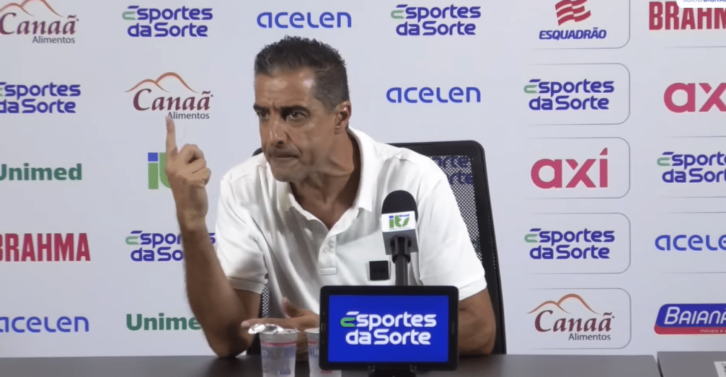 Foto: (Reprodução/TV Bahia/YouTube) - A discussão entre Renato Paiva e jornalista pegou fogo no Bahia