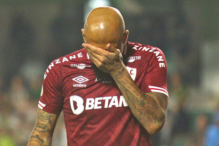 ACORDO COM RESPONSABILIDADE! Felipe Melo terá que pagar multa por gesto ofensivo