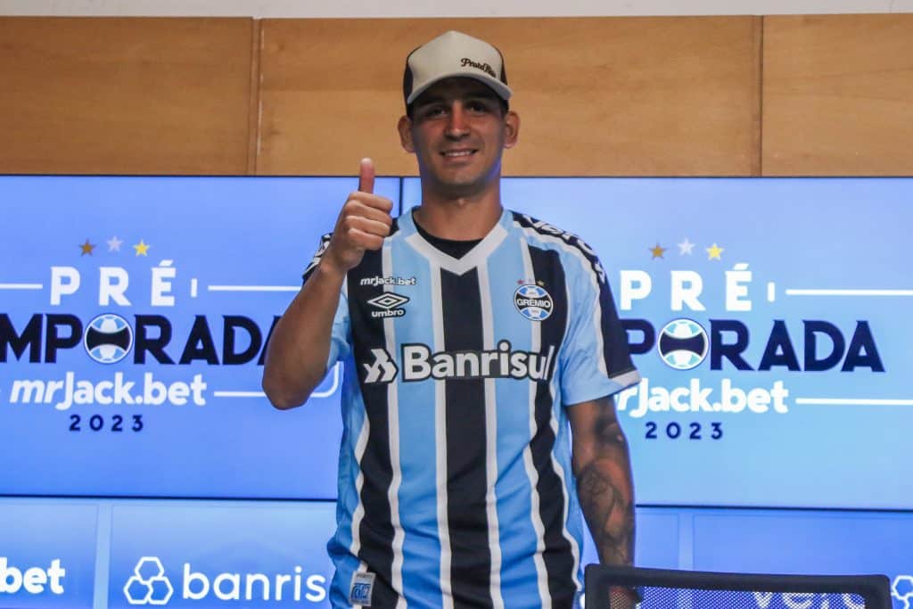 Foto: (Morgana Schuh/Grêmio FBPA) - Cristaldo está no time para vencer em ligas mata-mata no Cartola