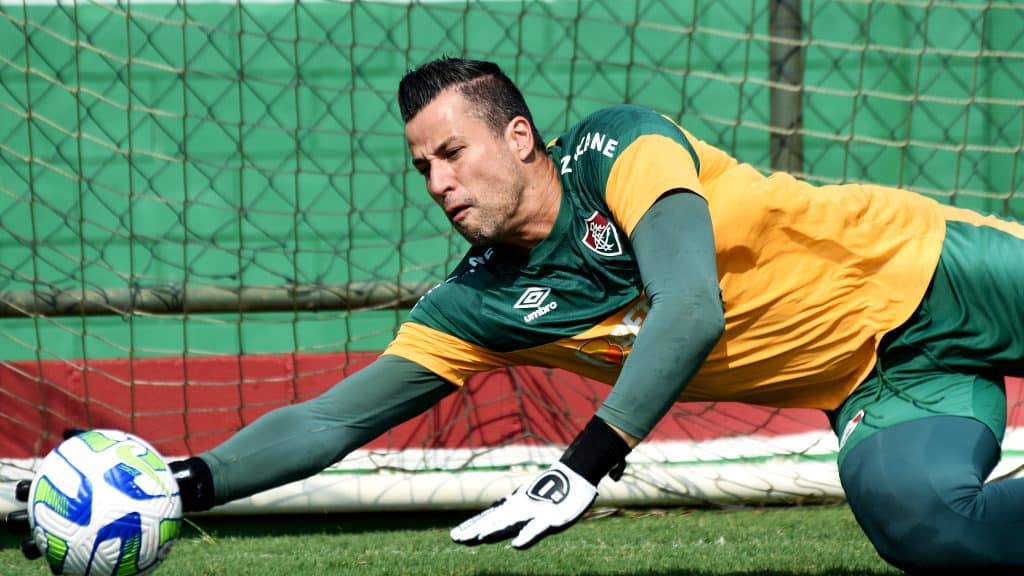 Foto: (Mailson Santana/Fluminense FC) - Fábio está no time para vencer em ligas mata-mata no Cartola