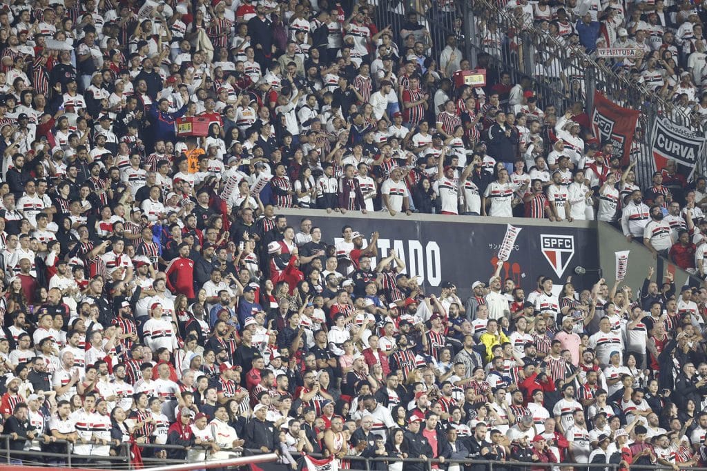 “Canalha”, torcida organizada do São Paulo detona Flamengo antes da Copa do Brasil