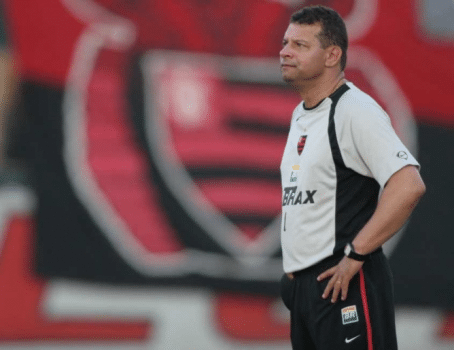 Celso Roth fala sobre sua passagem pelo Flamengo em 2005: “ninguém queria ele”