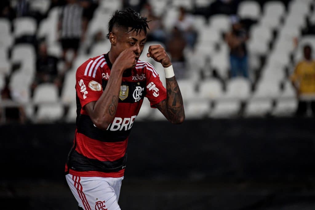 E AGORA? Bruno Henrique recebe proposta da Europa e pode dar adeus ao Flamengo