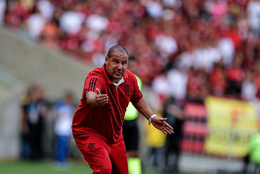 TORCIDA SE DESESPERA! Técnico interino do Flamengo confirma lesão de dois jogadores titulares