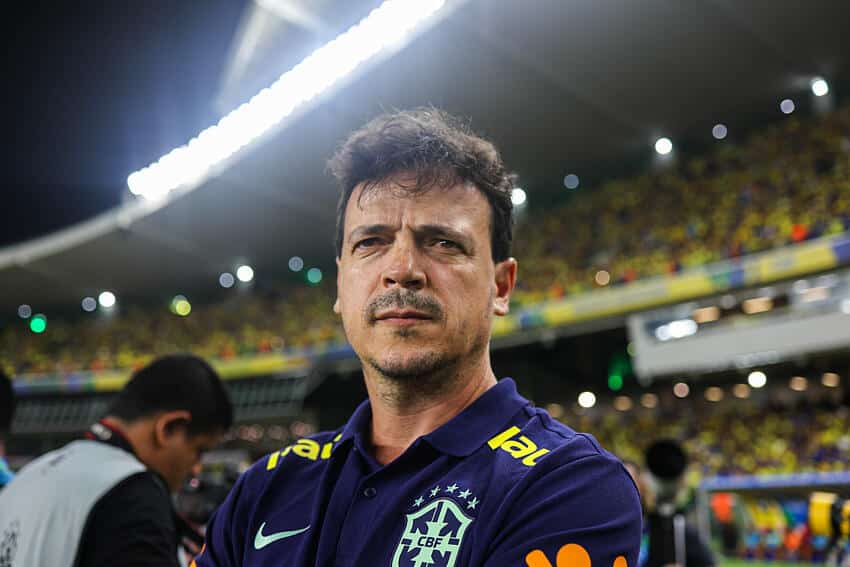 ALÔ, FERNANDO DINIZ? Brasileiro DESTRÓI em estreia na Champions e outra seleção pode convocar