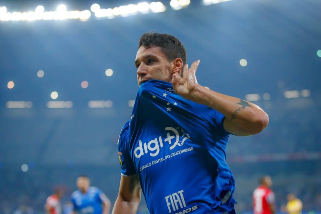 NÃO É O “FALA, ZEZÉ”: Thiago Neves SURPREENDE todo mundo e revela maior ARREPENDIMENTO no Cruzeiro