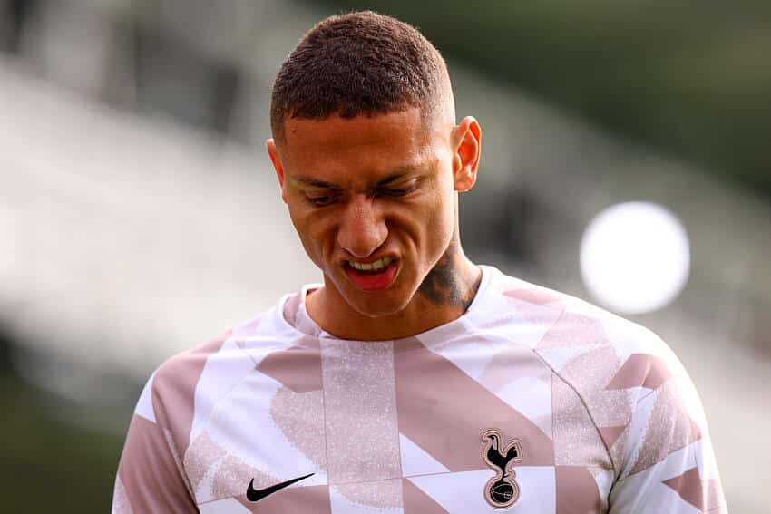 Richarlison perde gol INACREDITÁVEL e torcida brasileira faz pedido BIZARRO