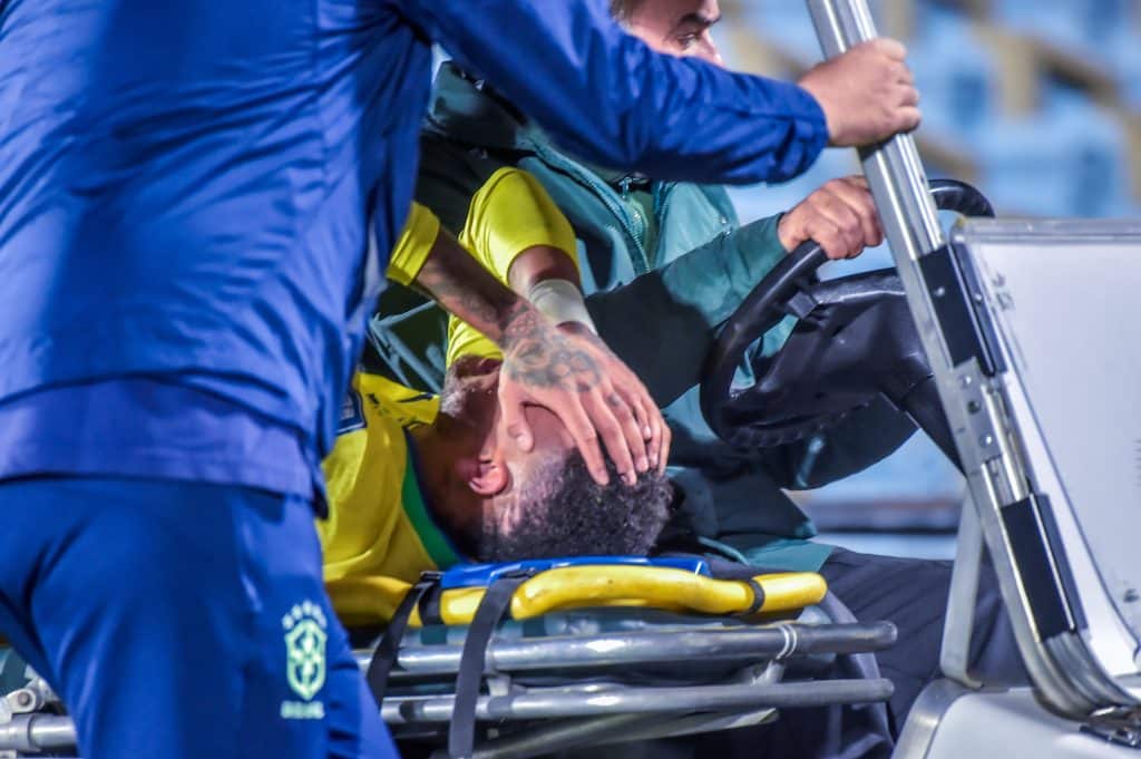 Foto: (Icon Sport) - Neymar vai embolsar uma fortuna enquanto se recupera de uma grave lesão