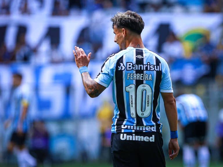 REDENÇÃO! Ferreirinha faz gol ANTOLÓGICO pelo Grêmio e entra pra história