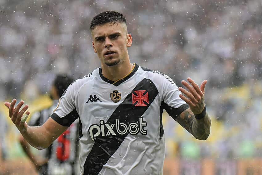 JOGA MUITA BOLA! Gabriel Pec do Vasco da Gama se destaca mesmo com time na ZONA DE REBAIXAMENTO