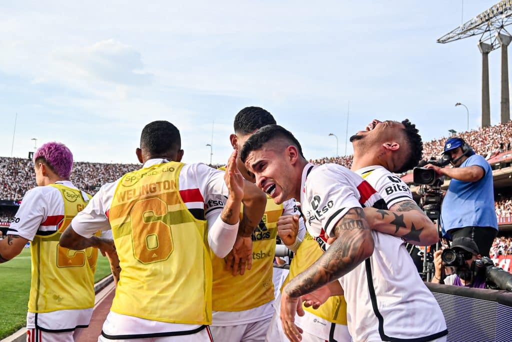 Iniesta do Morumbi vale R$ 263 milhões, superou críticas e se tornou MVP da Copa do Brasil