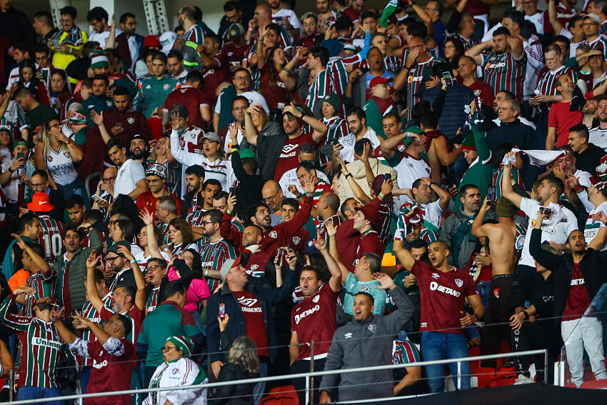 “NUCA VI NADA IGUAL”: Jogadores do Fluminense se emocionam com surpresa dos torcedores após VAGA NA FINAL da Copa Libertadores