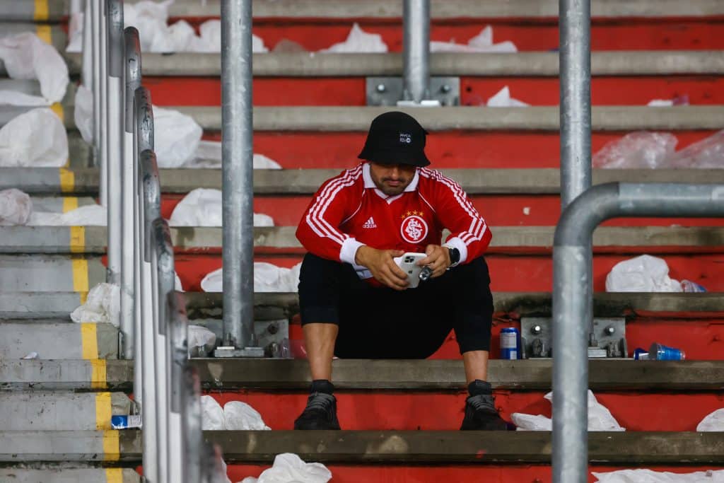 Simplesmente inacreditável: Internacional AGRADECE Fluminense após ser ELIMINADO na Libertadores; entenda