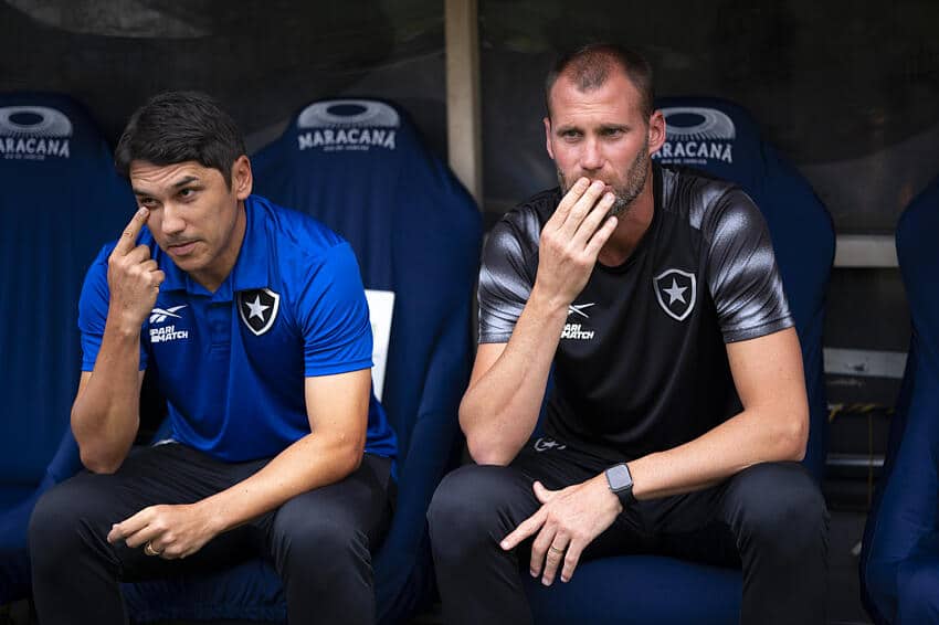 E AGORA? Dupla do Botafogo pode pegar GANCHO e número de jogos IMPRESSIONA