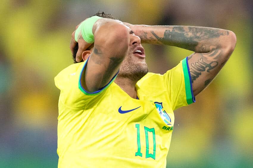 Neymar x Venezuela: mesmo com assistência, brasileiro não brilha e SAI VAIADO do estádio