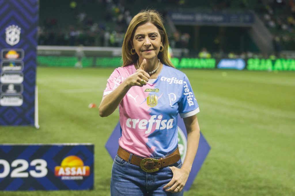 HIPOCRISIA? Leila Pereira QUEIMA A LÍNGUA e fecha contrato com MEDALHÃO de 34 anos no Palmeiras